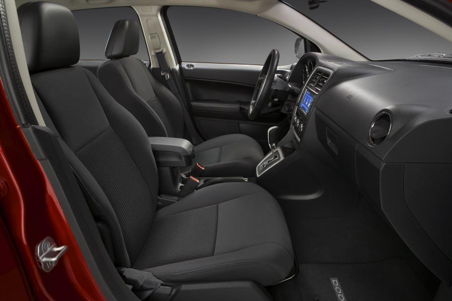  Dodge Caliber SXT 2009 года  (фото 30 из 47)